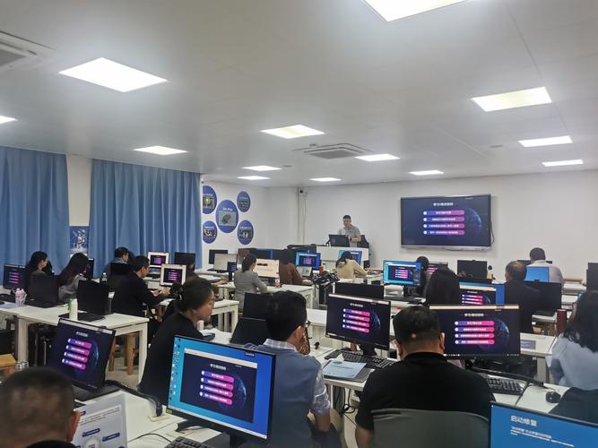 網(wǎng)站制作技術(shù)培訓(xùn)大全 從課程學(xué)習(xí)到實(shí)踐機(jī)會(huì)的完整指南